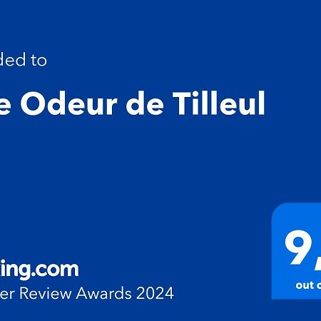 Une Odeur De Tilleul Монбризон Экстерьер фото