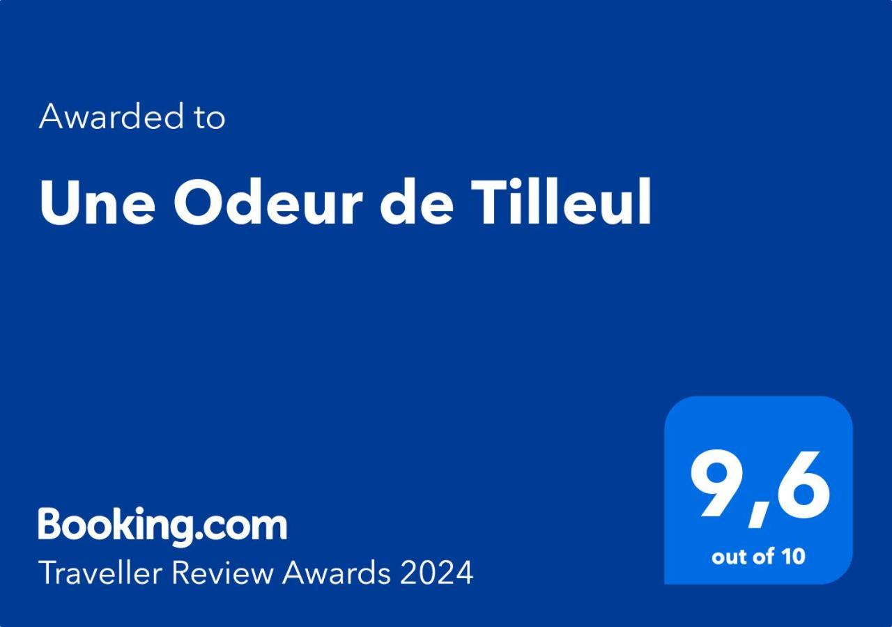Une Odeur De Tilleul Монбризон Экстерьер фото